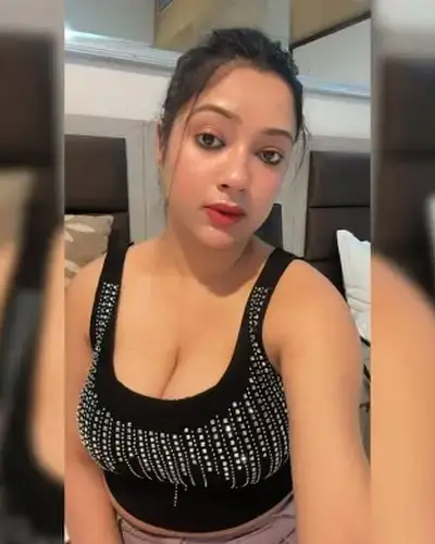 Call Girls Service Kamptee
