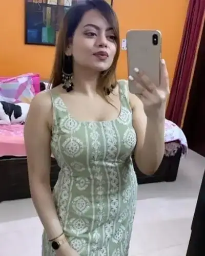 Call Girl in Kamptee