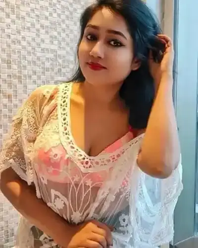 Escort Kamptee